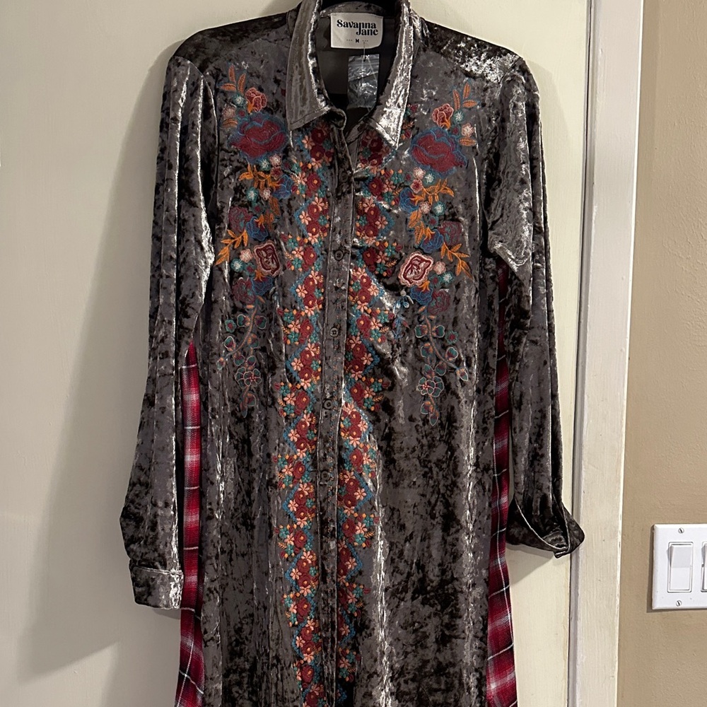 Savanna Jane Velvet Floral Embroidered Blazer - Gray and Multicolor